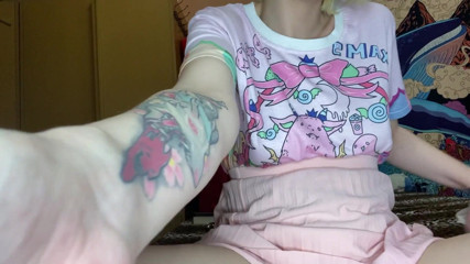 Cuteblonde666: Hairy pussy in skirt