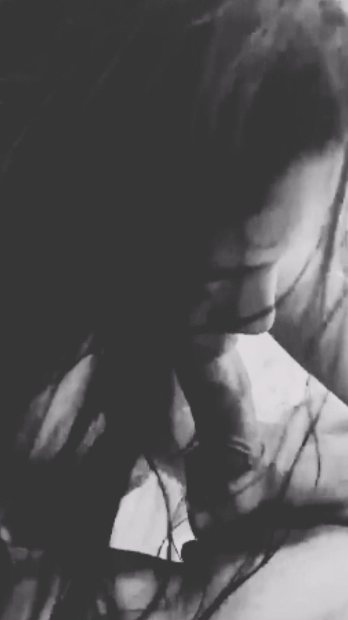 Rishi: Bahar Nikalo Mar Jaugi Me Aaram Se Kro Makan Malik...