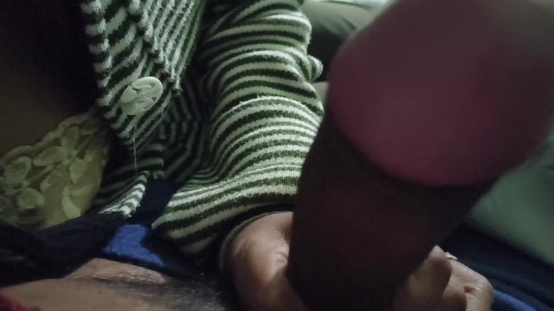 ValuableDart91: Bhabhi는 방에 불려서 따먹었어