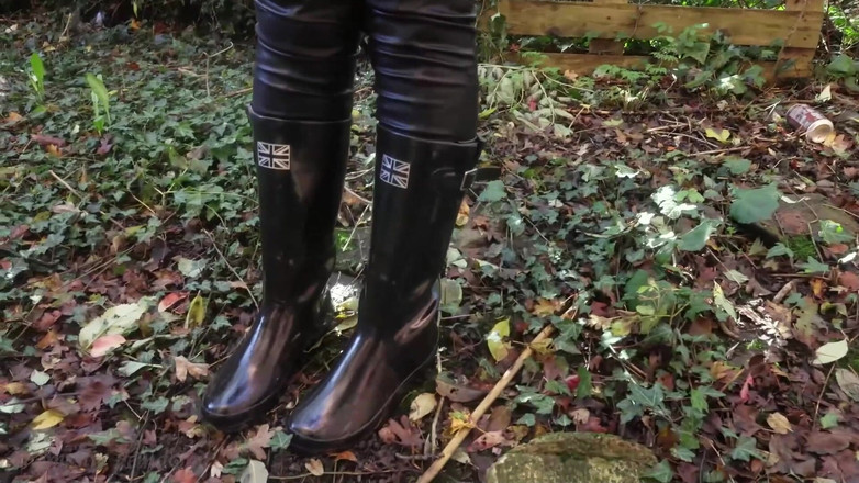 Domestic femdom: Using a Stranger to Clean Her Muddy Boots