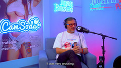 JuanBustos: 她无法控制！完全爆炸：这就是她的第一次喷出的样子...她只是不会停止射精！