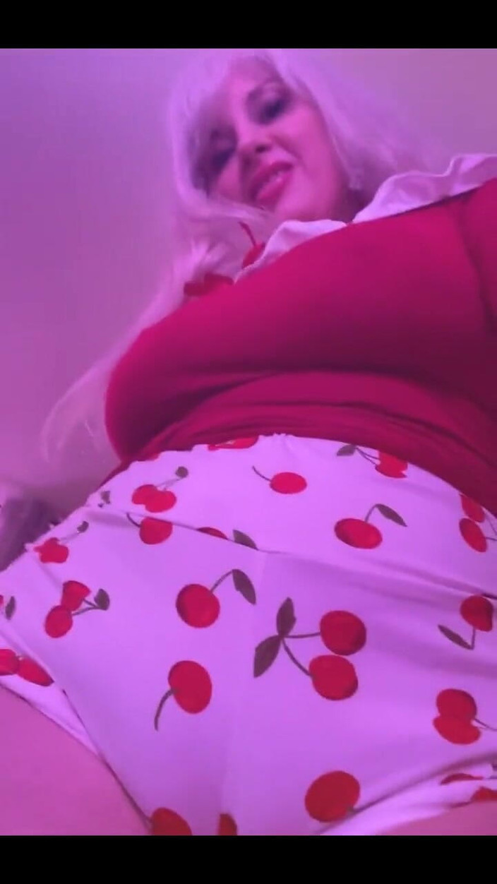 PaintedRose: Tgifriday se vestindo, você está se movendo como o oceano?