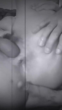 Manželka sténá, zatímco její díry jsou znesvěcené, několikanásobný orgasmus