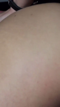 Za zavřenými dveřmi