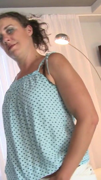 Ama De Casa Cachonda Sofiah Se Divierte Mucho Consigo Misma