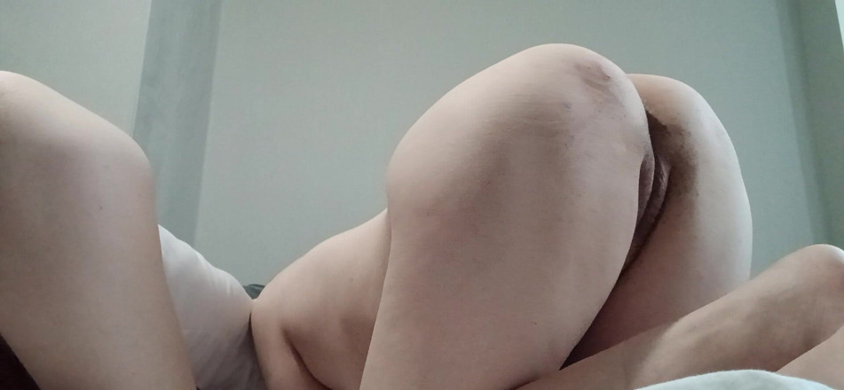 Lesbian-illusion: Two My Girlfriends Eat My Pussy at the Same Time