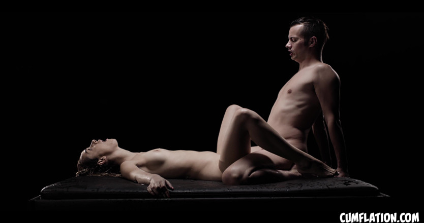 Cumflation: Stříkání Alice Zaffyre