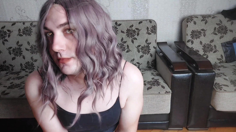Kitty_Cross: Gótica rubia femboy