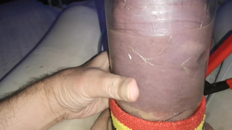 Monster_Meat_: Pumpar igen med cockring