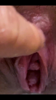 Extreme Close-up Pussy Pee
