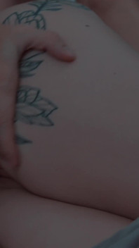 De Ce Mama Vitregă Se Trezește Cu Pula Fiului Vitreg În Mână Post-luptă? Va Avea Parte De Spermă Pe Față În Patul Comun?