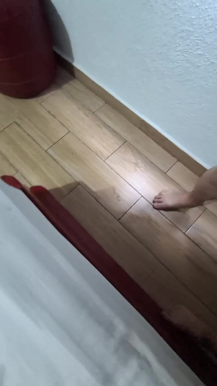 Crystal Phoenix: Sissy É Viciada No Pau De Um Homem Maduro