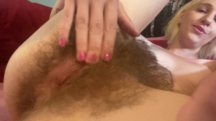Cuteblonde666: Hairy pussy fanvideo