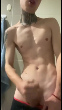 I Showing off My Body