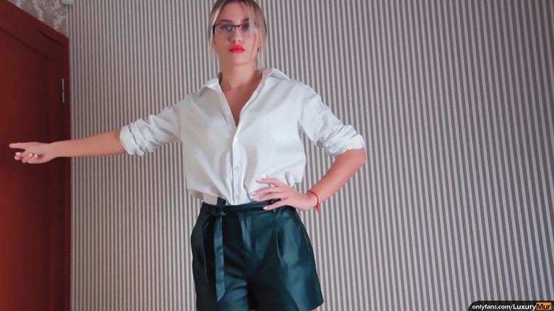 ReplayXXXLady: Jakie to są majtki?? Macocha i pasierb dzielą łóżko i pieprzą...