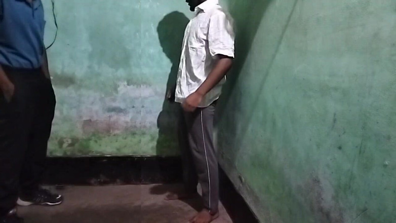Desi Tits: Gay Polis
