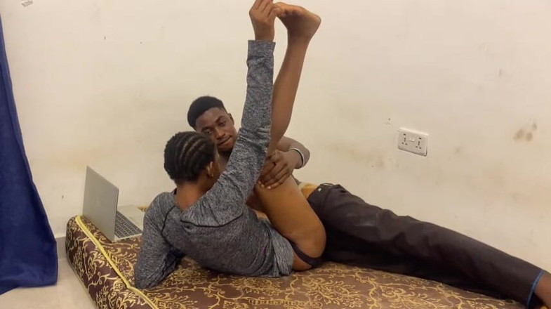 Xxx69bang: Yahooboy Knullade Sin Flickvän Hardcore