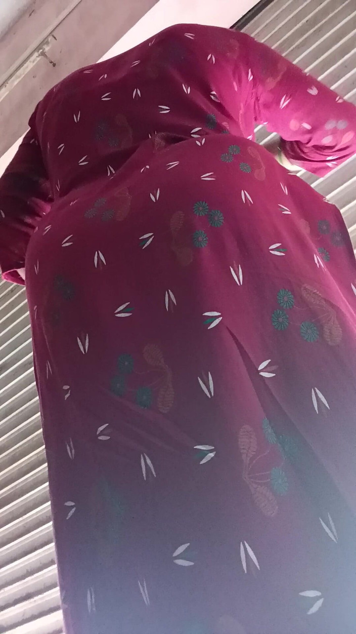 Moonless cake: Videos After Bathing