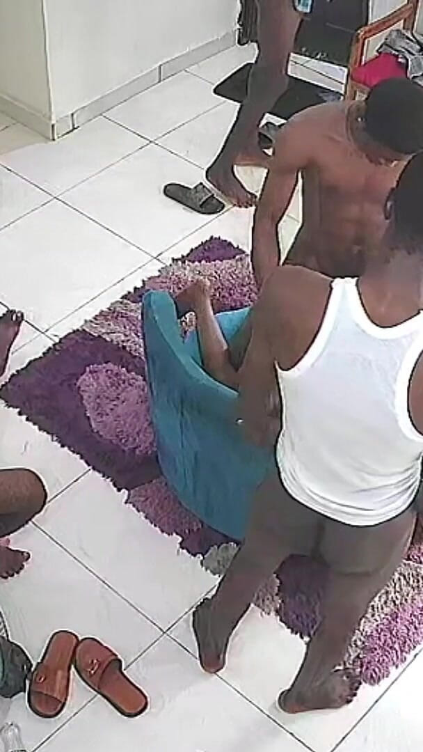 Funfor10k straight videos only: Sie Ließ Alle Hood-boys Einen Zug Auf Sie Laufen