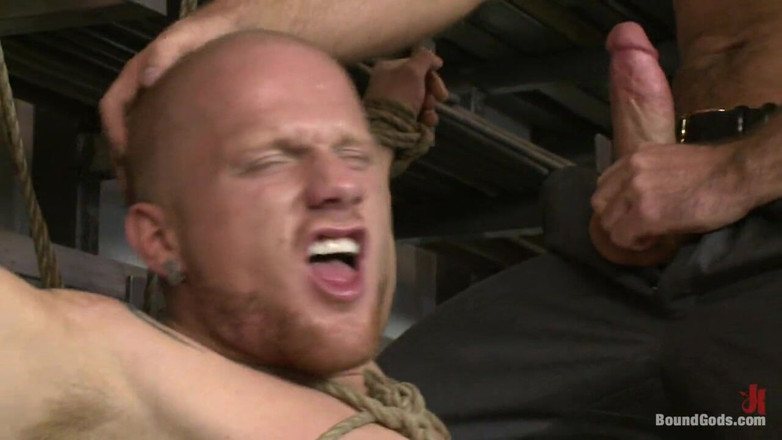 KINK men: Haos în Metal Shop Reloaded