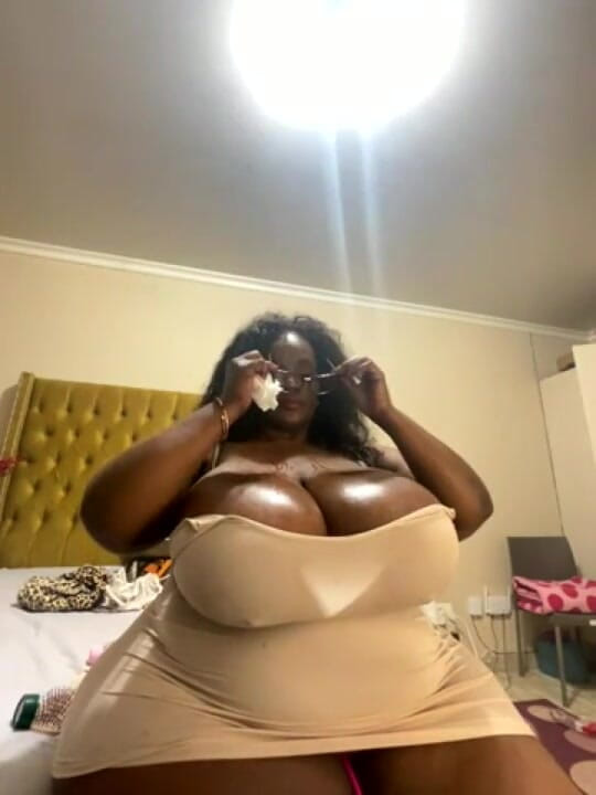 Legendary Booty Overdose: BBW MILF Tits Worship &amp; Moaning Fetish