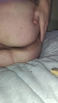 Jerkoffsunny Spreading His Asshole Open