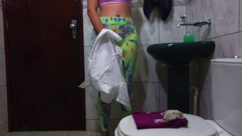 Gabi SweetCouplesStories: Die creampie-routine des zimmermädchens bei ihrem neuen job