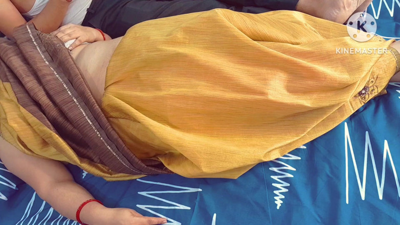 Salmaan001: Sauteli se fait sodomiser avec son beau-fils, audio hindi