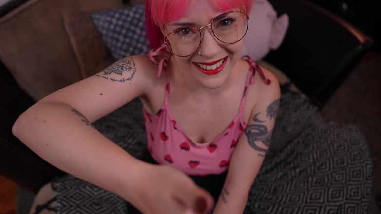 lilredvelvettt: Menghidupkan teman wanita awak ke cuckold