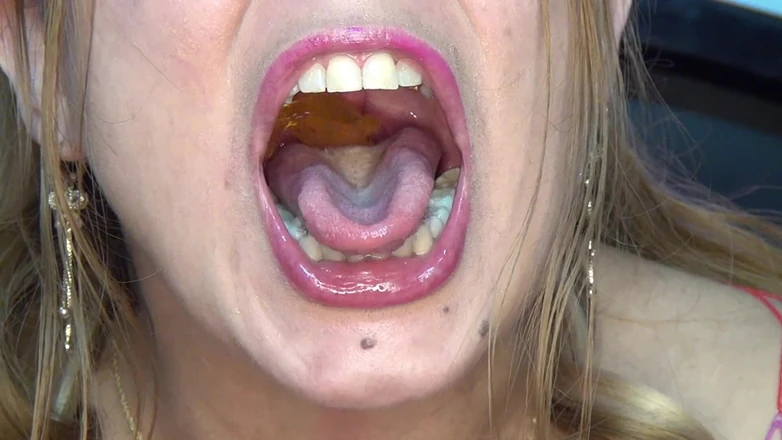 Angel eyes studio: Really Crazy!! I Swallowed Big Goldfish!