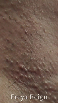 Des colocs taquinent en POV révèle ton fétiche des aisselles