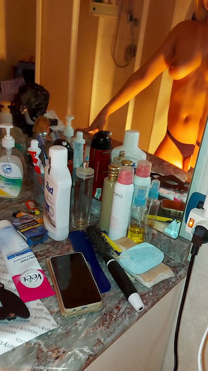 Porcelli: V koupelně našeho domu