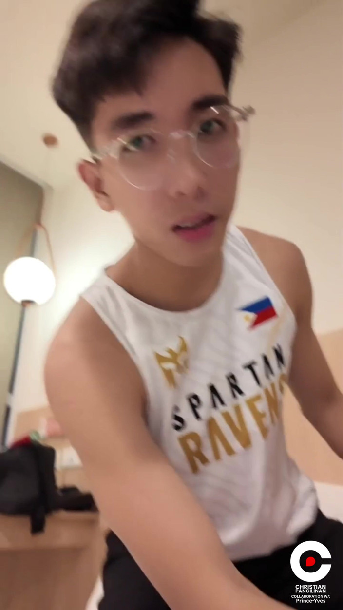 Christian Pangilinan: Twink x twink: ik genoot van het zuigen en rijden...