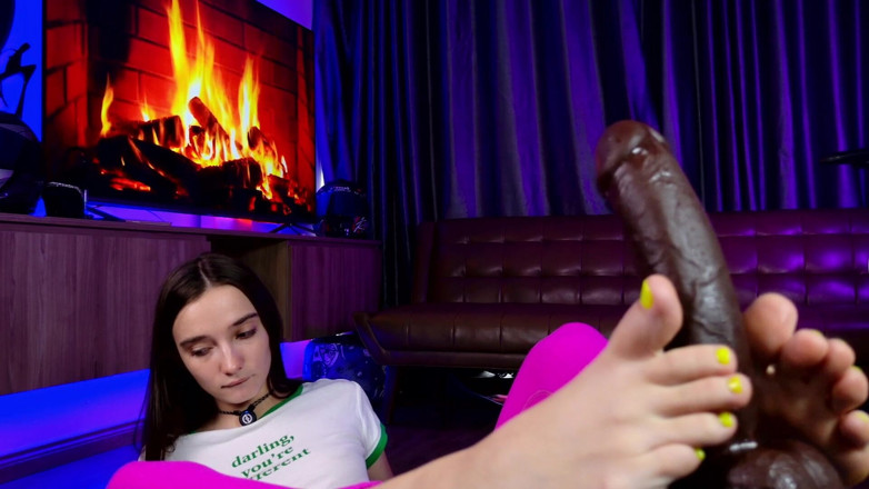 laxyflaxy: Colorful Intensity: Pink Leggings &amp; Floor Clit Play