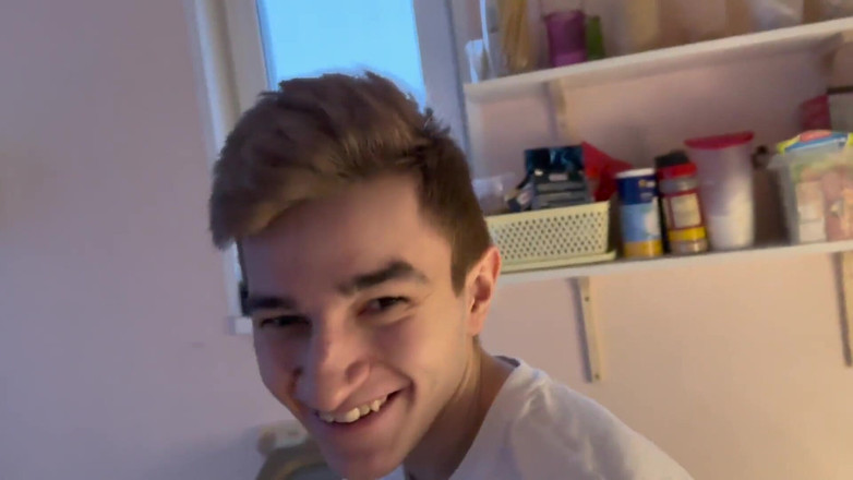 Falcon Al: День рождения прошел в форме домашнего группового секса с трахом в доме и бане - 474