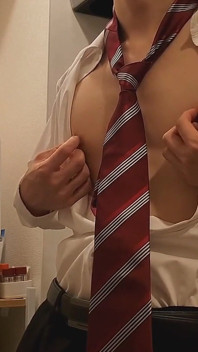 Fapping in After Work and Backed Home