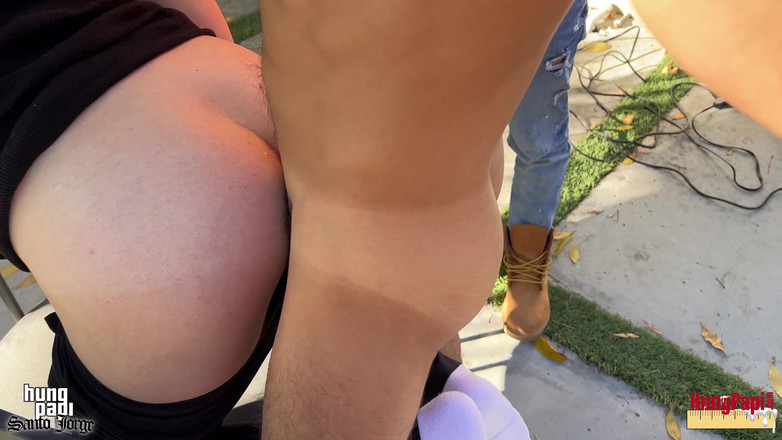 Hung Papi: Matón latino toma una enorme polla sin cortar colgada papi...