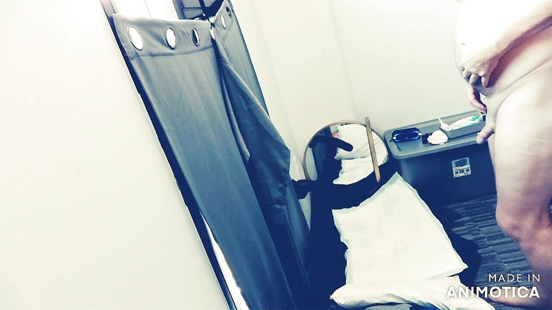 Rainforestman: 玩弄我巨大的黑色假阳具