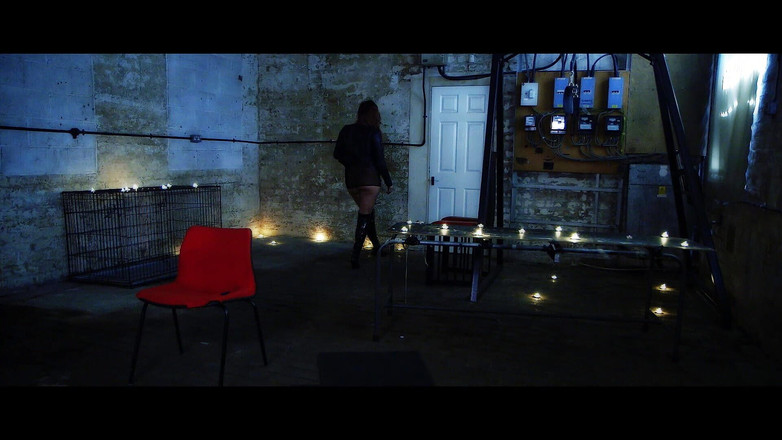 Watch Dirty Movies: 角質の女の子は、大規模な猿轡の後にハードファックを楽しんでいます