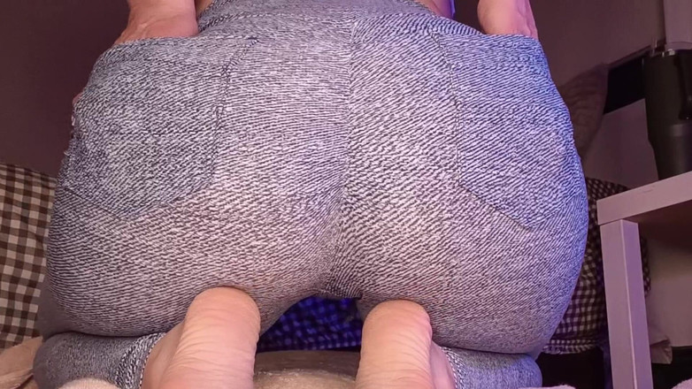 Annika Rain: सौतेली मम्मी लड़के को मासूम से उसका रास्ता मिल जाता है