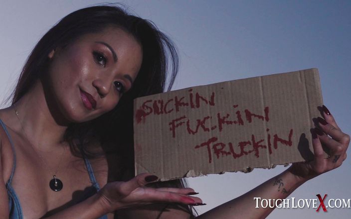 ToughLoveX: Toughlovex Suckin, baise et camion avec Lana Violet