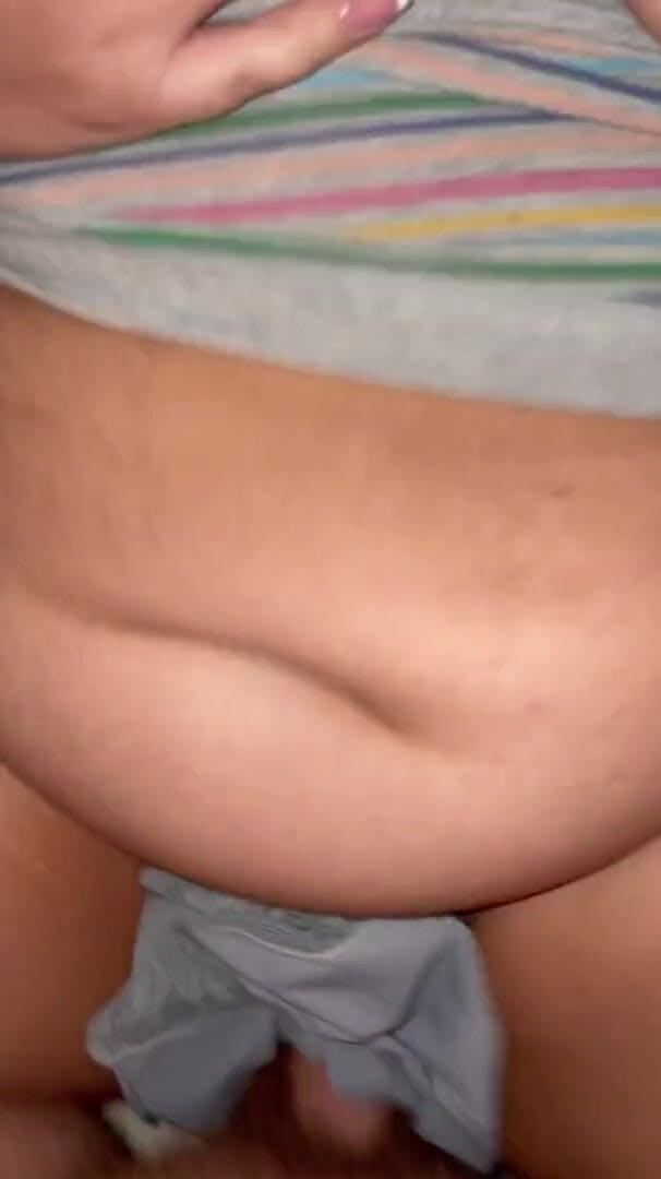 Filthy British Couple: Infiel grandota esposa puta trae a casa bragas llenas de...