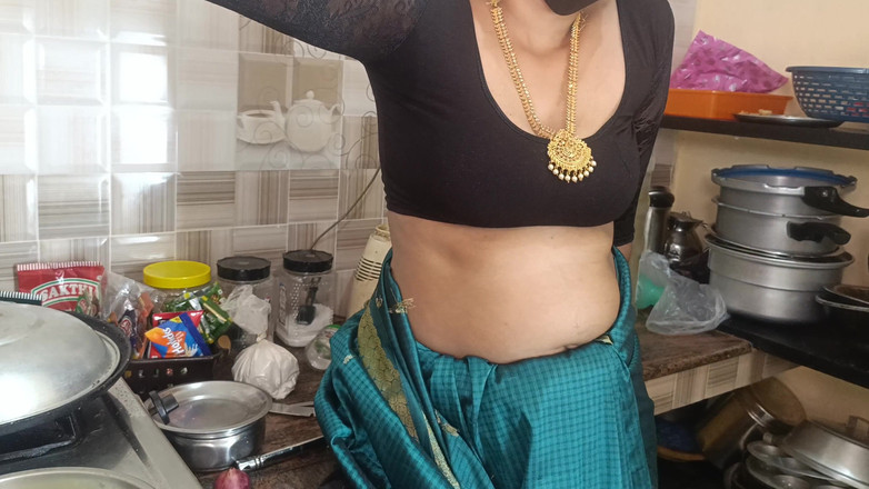 Wonder: Трах с домохозяйкой на кухне