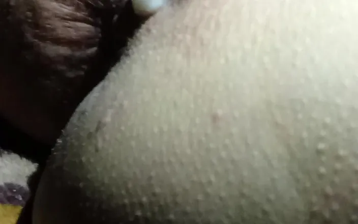 AgathhaA: Shoulders Legs, Sensational