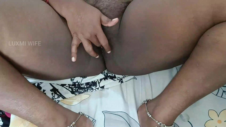 Luxmi Wife: Istri orgasme sampai banjir - 6