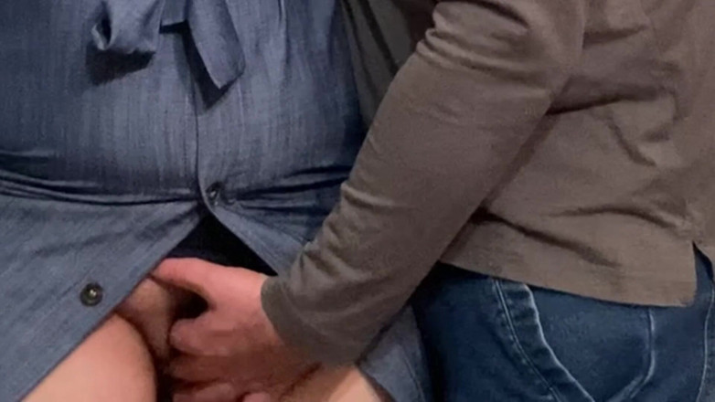 PriyaNaavya: Zboczony przyrodni brat pociera moją cipkę w metrze