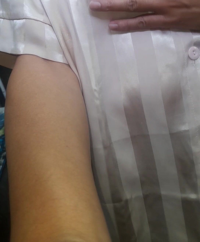 Naomisinka: Vestido de pijamas de satén fetiche crossdresser masturbación cum parte 2