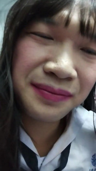 Studentessa ladyboy e il suo uomo