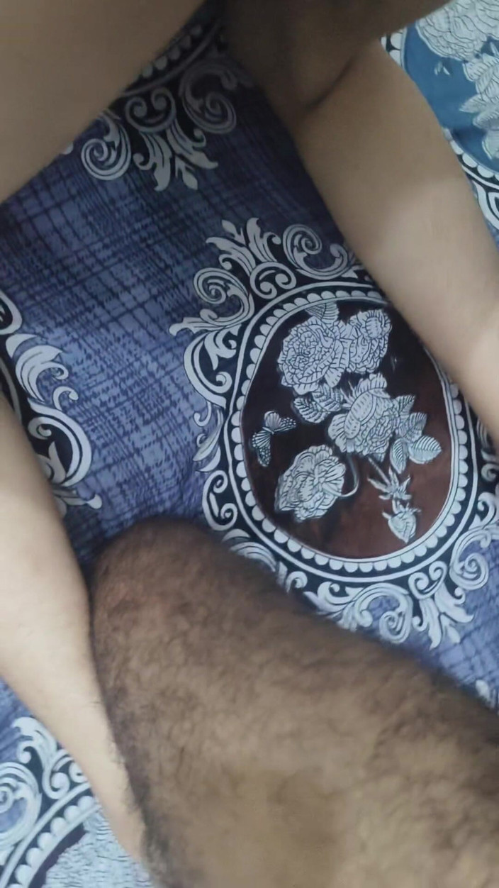 Yourxxx04: Ich habe zum ersten mal ein desi-mädchen gefickt, es hat...