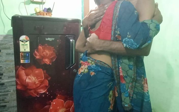 Pooja Sexy: 私は台所で私のバビをファックしました